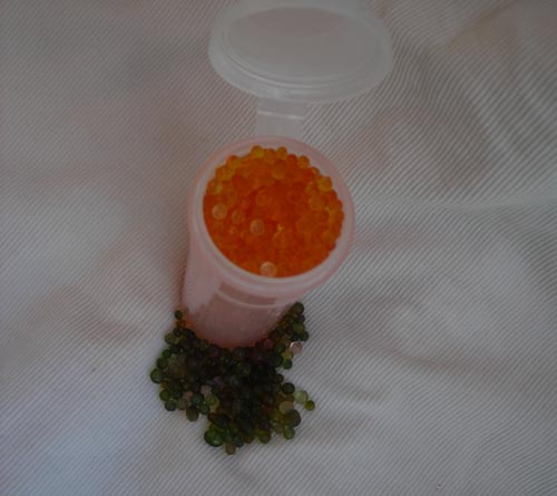 Orange-to-Green Color Indicating Loose Silica Gel Beads, 28 g